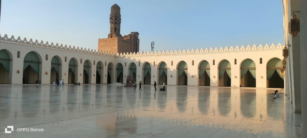 IMG-20250428-WA0023-1024x460 جامع الحاكم بأمر الله .. لماذا فكر العزيز فى إنشائه؟ ولما نسب الاسم للإبن؟
