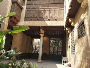IMG-20250508-WA0020-300x226 "بيت السحيمى" تحفة معمارية متميزة فى قلب الأزهر... نرصد تعدد ملاكه على مر الزمن
