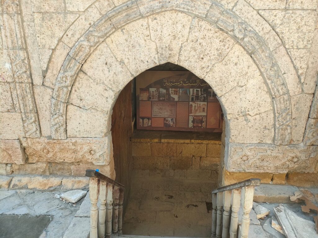 IMG-20250521-WA0062-1024x768 بيت الست وسيلة.. ملتقى الشعراء ونموذج فريد للعمارة العثمانية