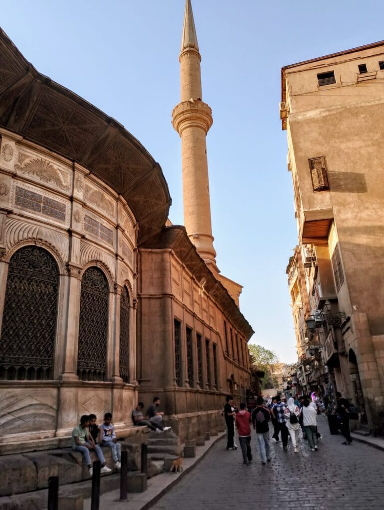 IMG-20250521-WA0143-770x1024 شارع المعز... كل حجر يحكي قصة، وكل زاوية تحفظ ذاكرة وطن