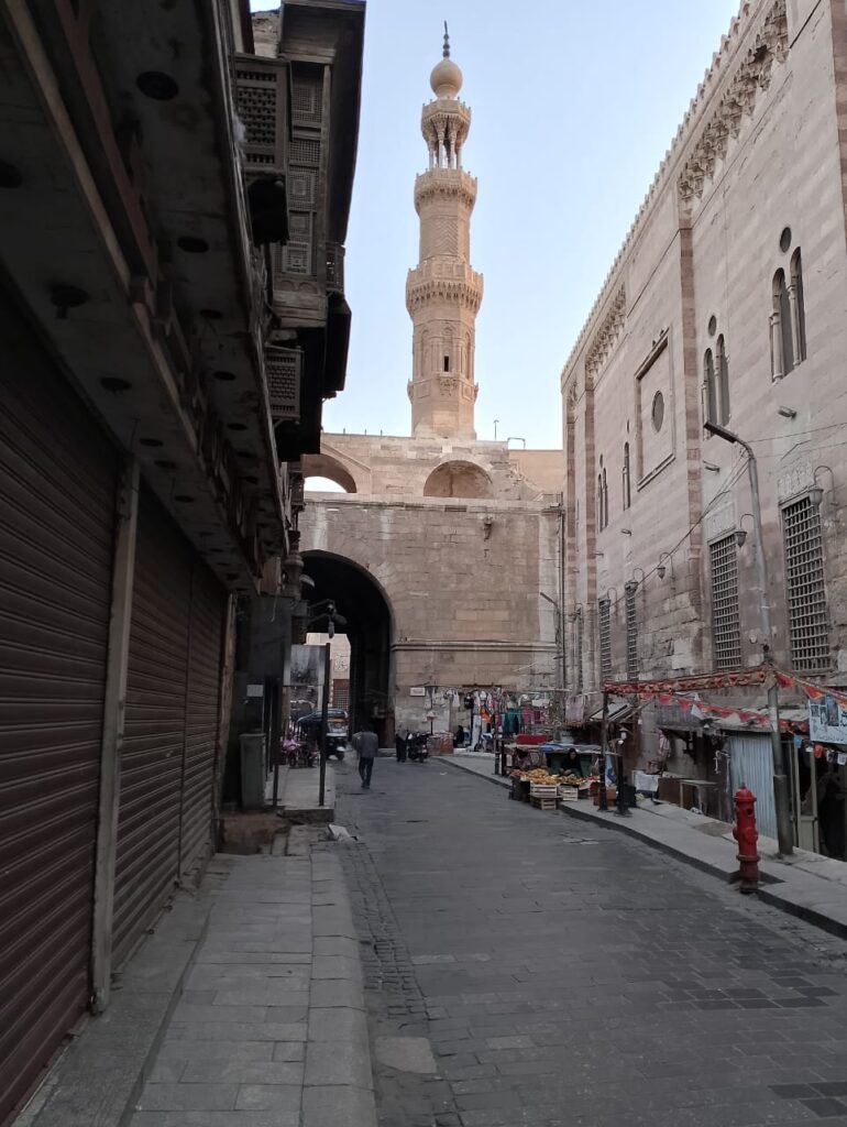 IMG-20250521-WA0144-770x1024 شارع المعز... كل حجر يحكي قصة، وكل زاوية تحفظ ذاكرة وطن