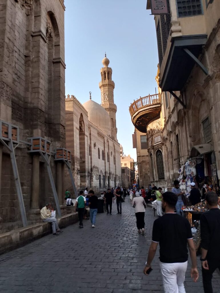 IMG-20250521-WA0146-770x1024 شارع المعز... كل حجر يحكي قصة، وكل زاوية تحفظ ذاكرة وطن
