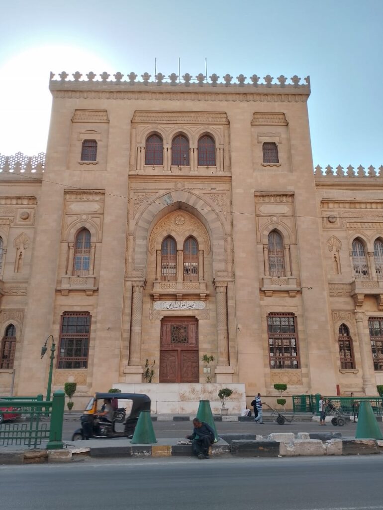 IMG-20250528-WA0006-1-770x1024 قرون من الجمال الإسلامي تجتمع في متحف الفن الإسلامي